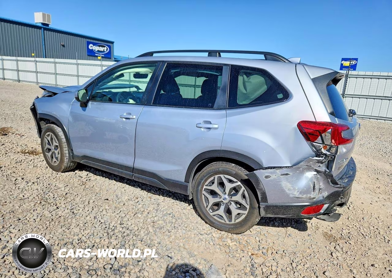2021 Subaru Forester Premium VIN:JF2SKAFC8MH536102 - 2