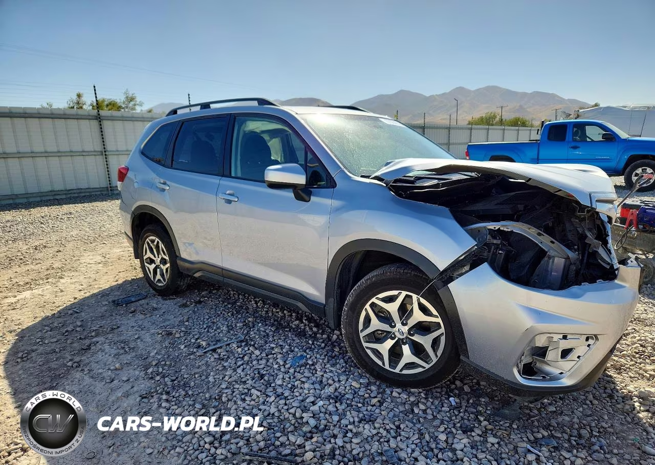 2021 Subaru Forester Premium VIN:JF2SKAFC8MH536102 - 4