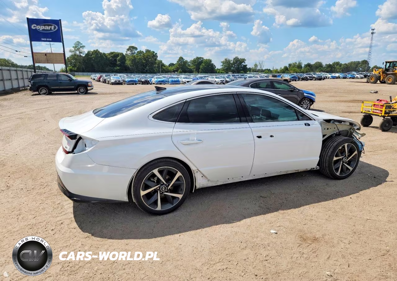2023 Hyundai Sonata Sel Plus VIN:KMHL44J2XPA297903 - 3
