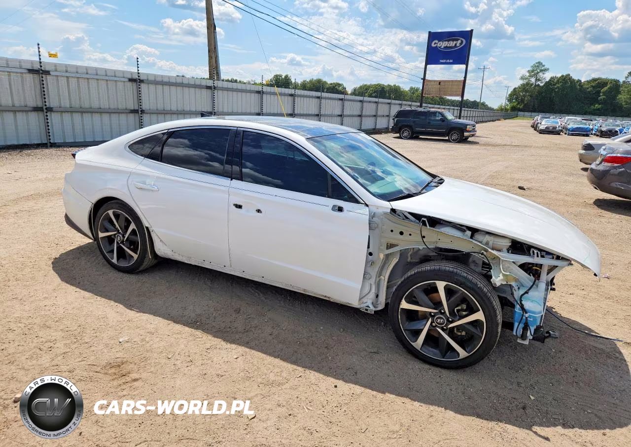 2023 Hyundai Sonata Sel Plus VIN:KMHL44J2XPA297903 - 4