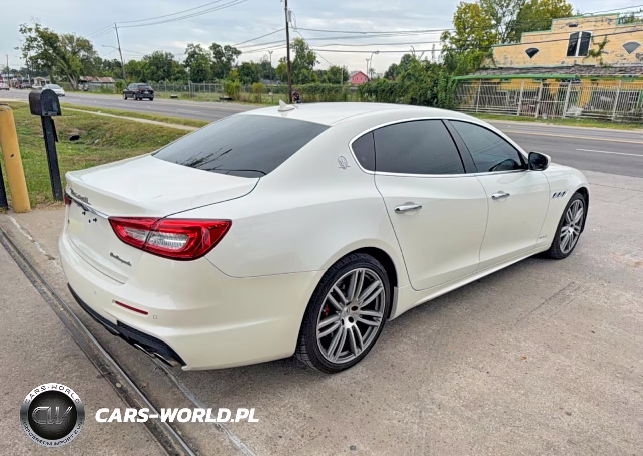 2017 Maserati Quattroporte S VIN:ZAM56RPS0H1236696 - 4