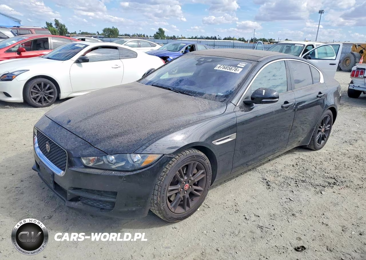 2017 Jaguar Xe Premium