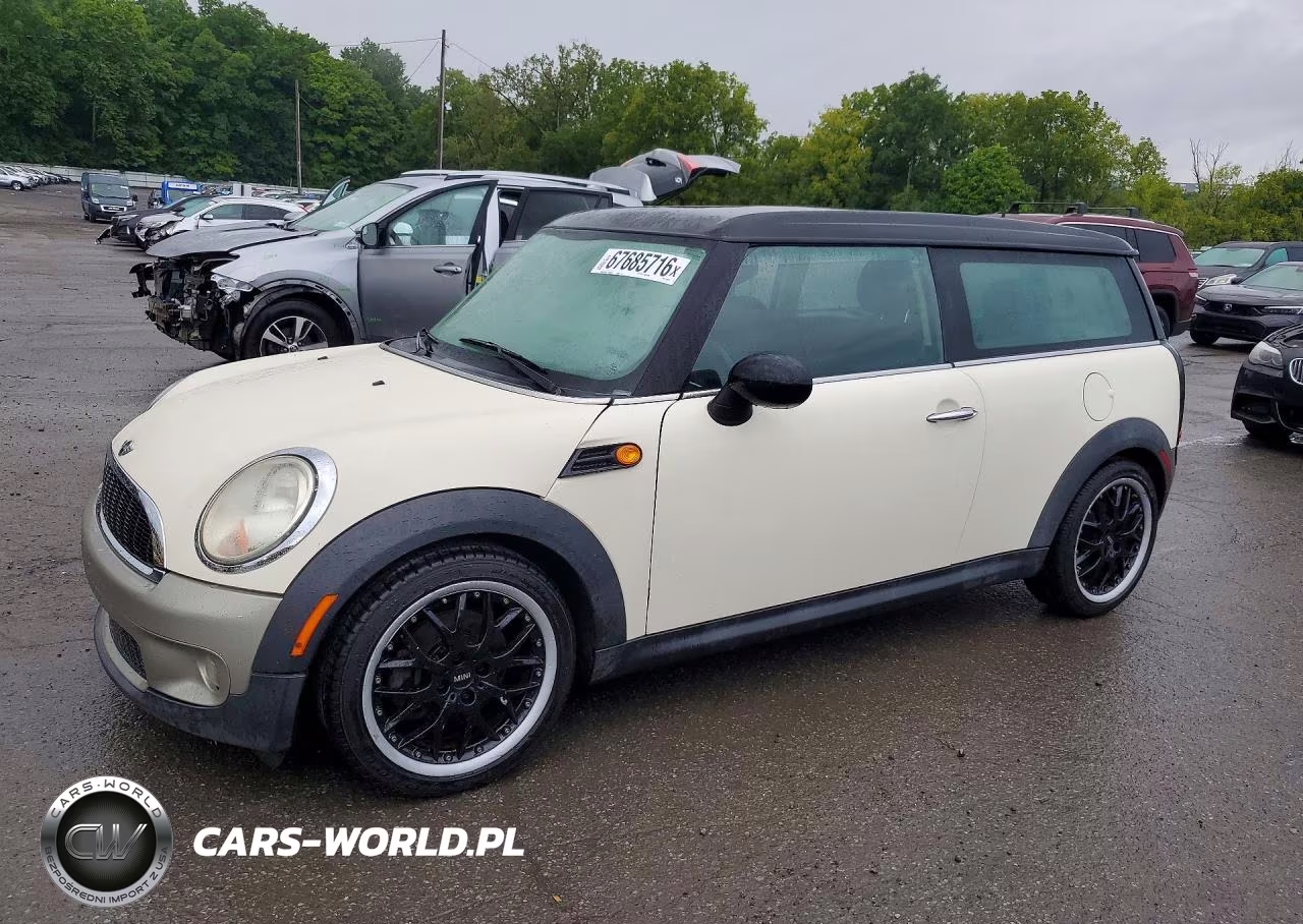 2011 MINI COOPER CLUBMAN