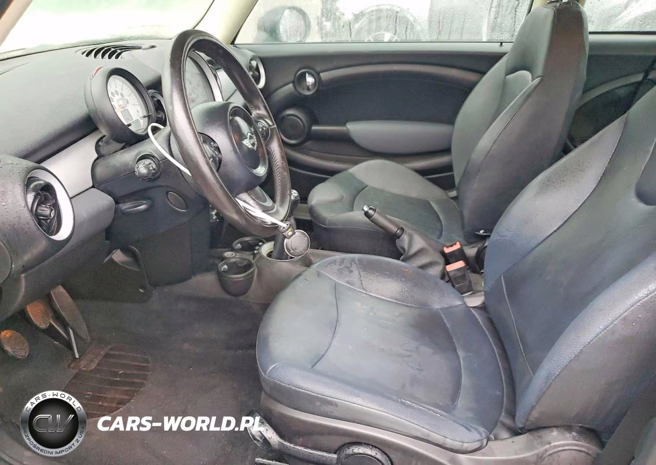 2011 MINI COOPER CLUBMAN VIN:WMWZF3C52BTX82234 - 7