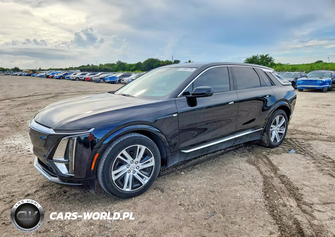 2024 Cadillac Lyriq Tech