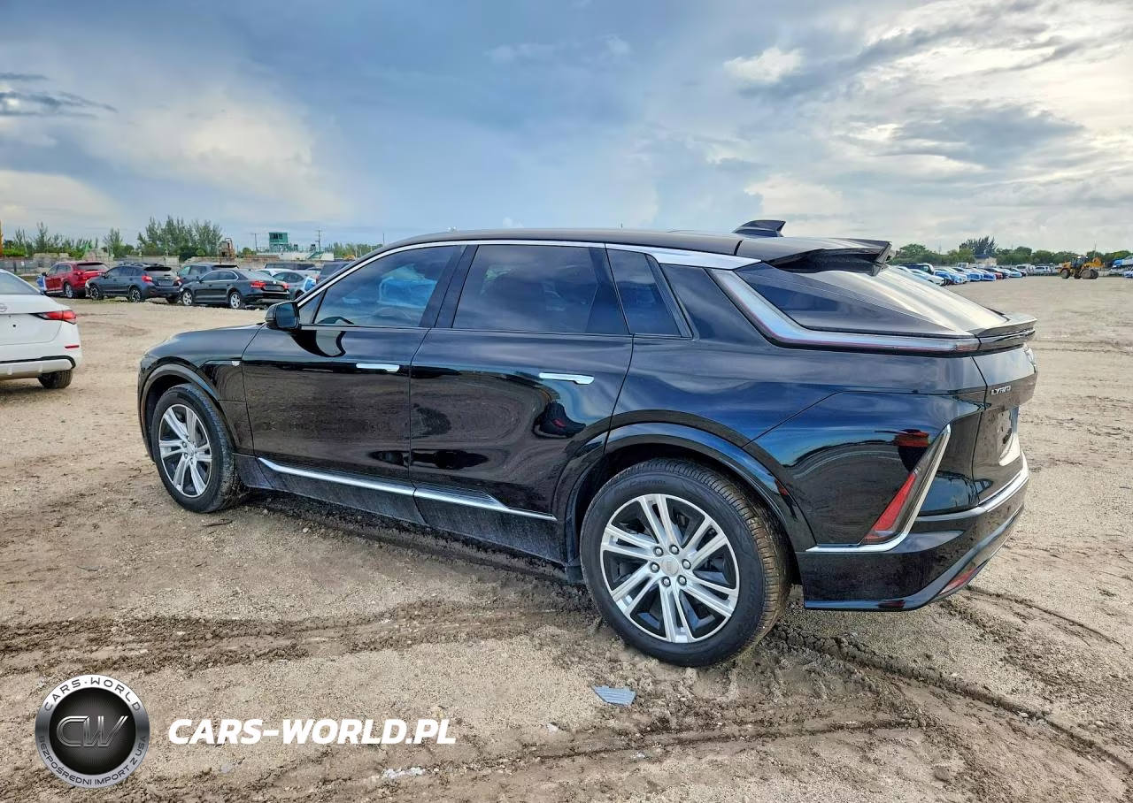 2024 Cadillac Lyriq Tech VIN:1GYKPMRK4RZ123464 - 2
