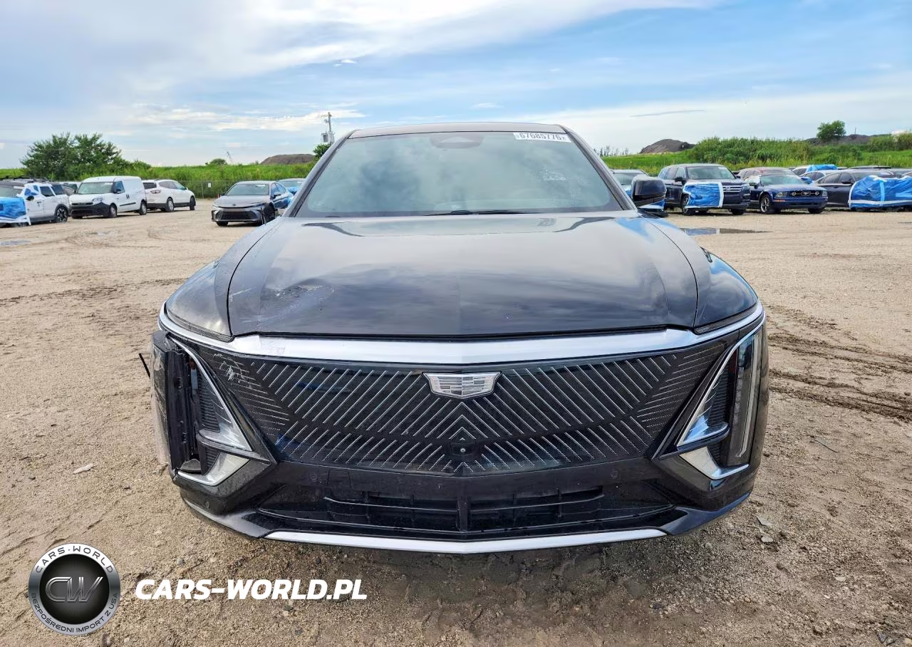 2024 Cadillac Lyriq Tech VIN:1GYKPMRK4RZ123464 - 5