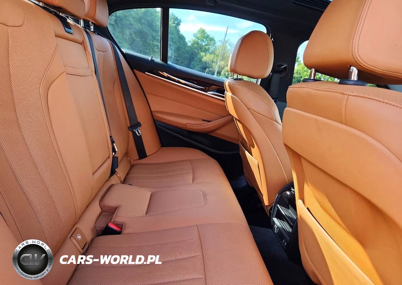 2021 BMW 530 Xi VIN:WBA13BJ09MWX27093 - 10