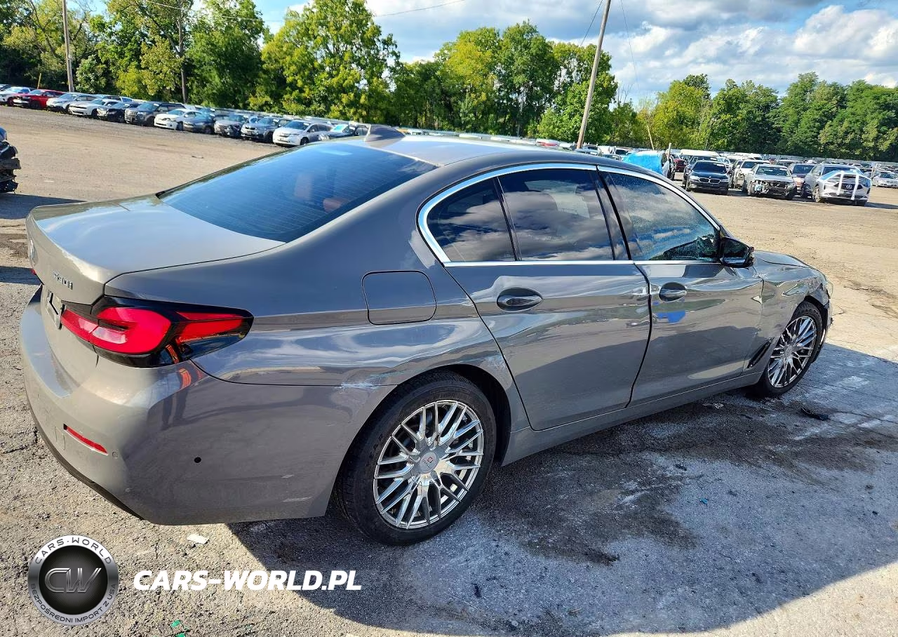 2021 BMW 530 Xi VIN:WBA13BJ09MWX27093 - 3