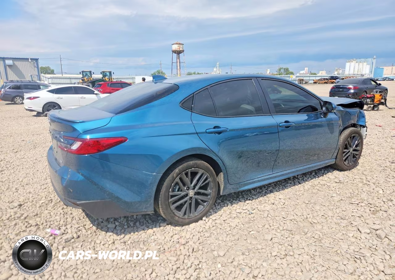2026 Toyota Camry Se VIN:4T1DBADKXTU049860 - 3