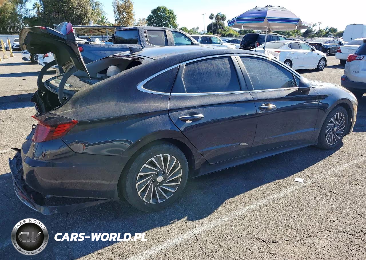 2023 Hyundai Sonata Hybrid Limited VIN:KMHL54JJ1PA064366 - 3