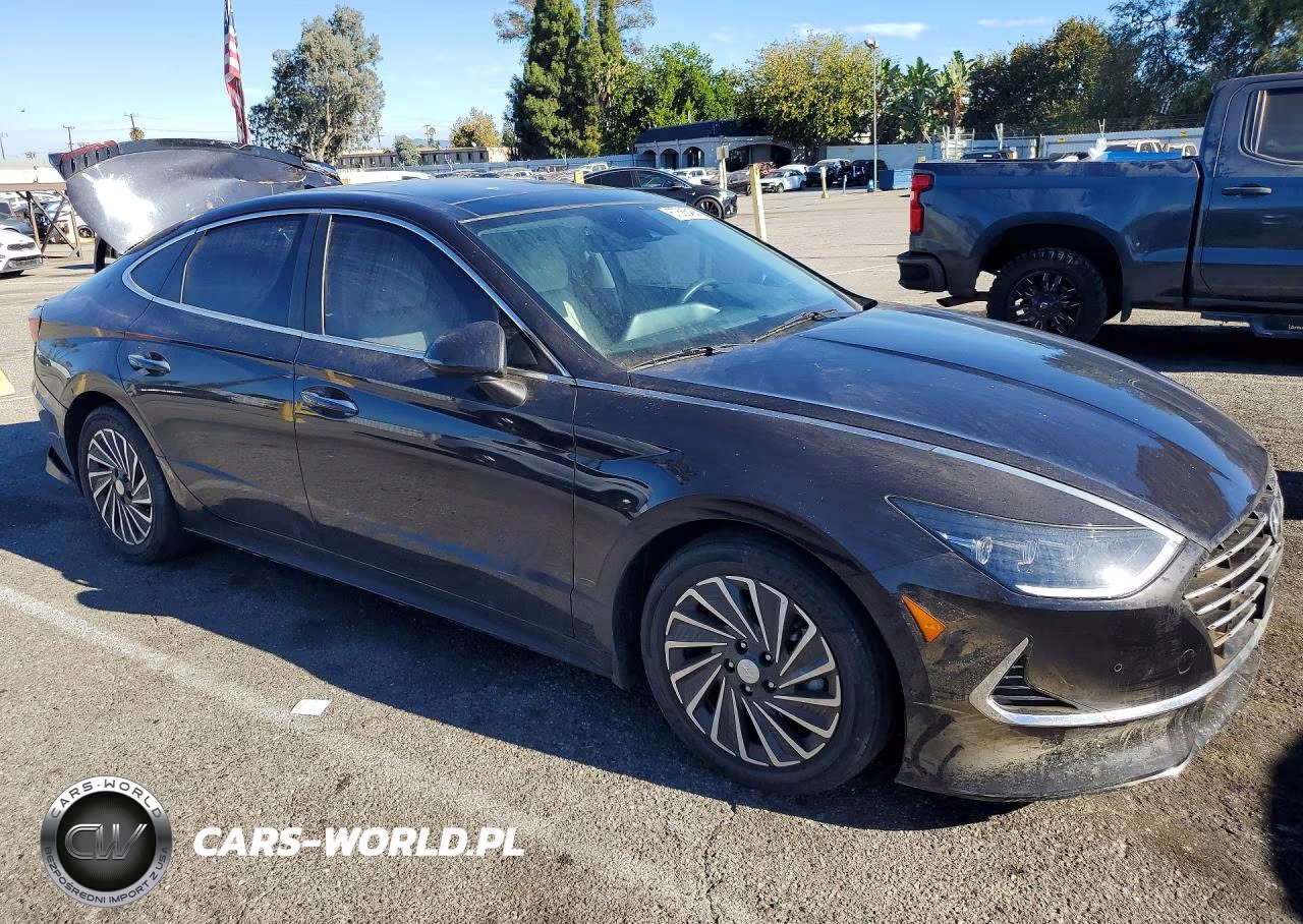 2023 Hyundai Sonata Hybrid Limited VIN:KMHL54JJ1PA064366 - 4
