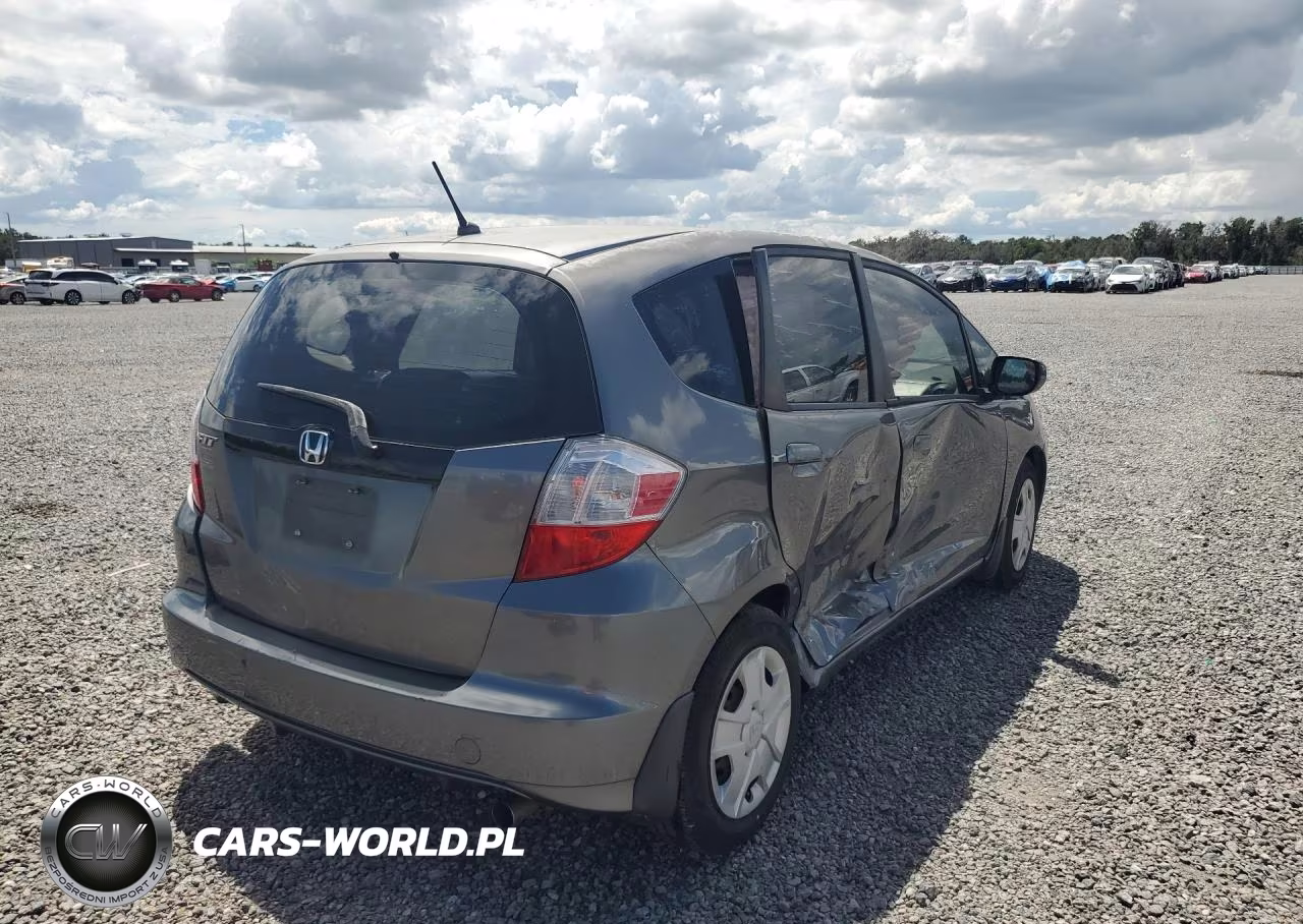 2012 Honda Fit VIN:JHMGE8H39CC041421 - 3