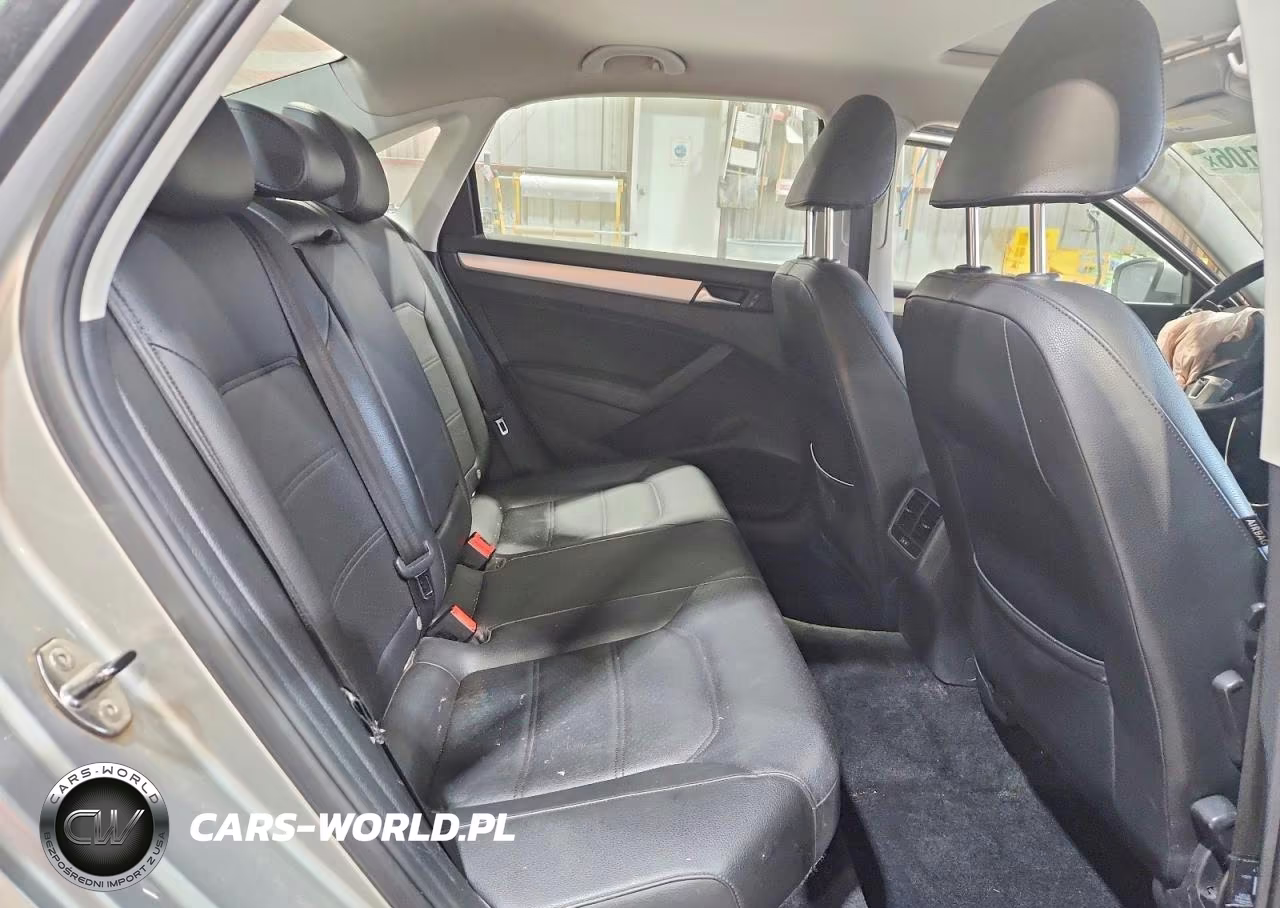 2013 Volkswagen Passat Se VIN:1VWBP7A31DC057119 - 10