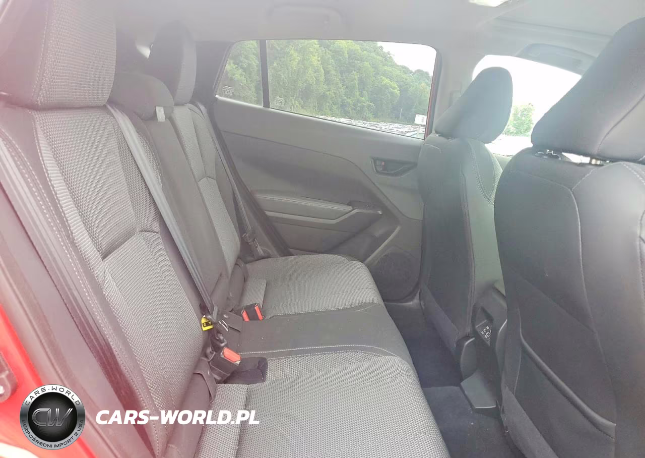 2024 Subaru Crosstrek Premium VIN:JF2GUADCXR8316468 - 11