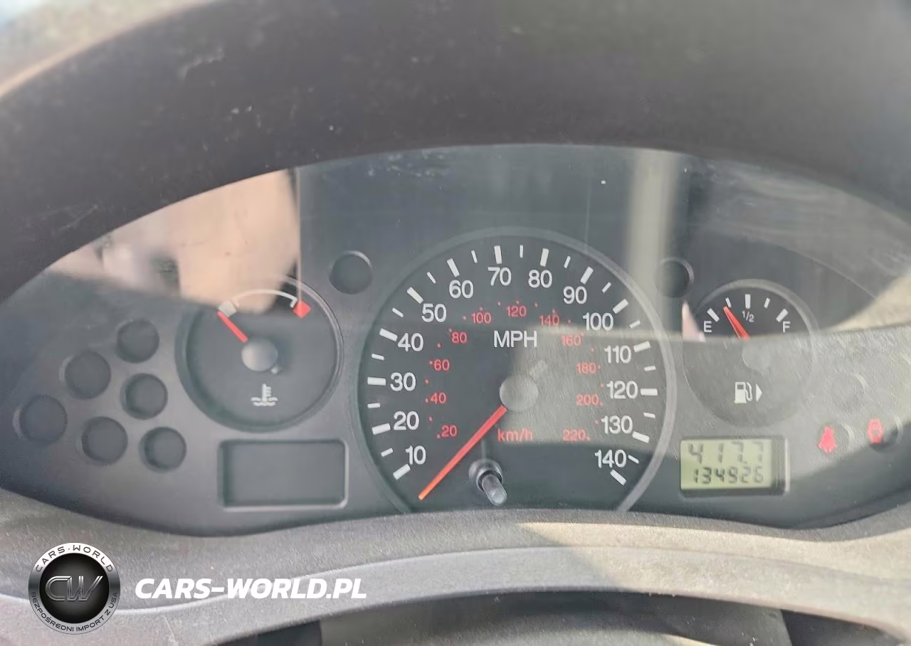 2007 Ford Focus Zx4 VIN:1FAHP34N97W363786 - 9