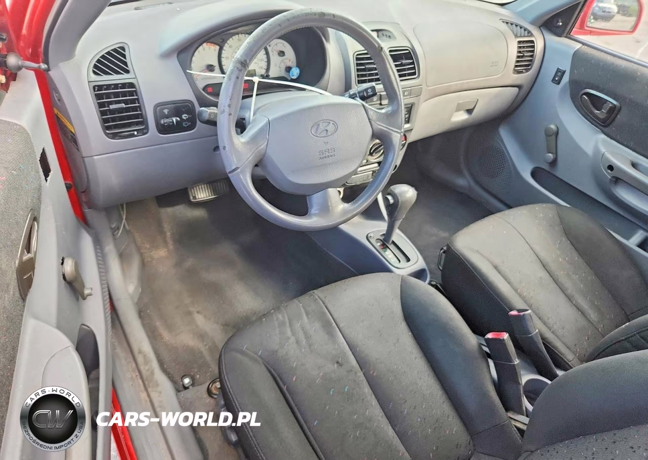 2005 Hyundai Accent Gls VIN:KMHCG35C35U367516 - 8