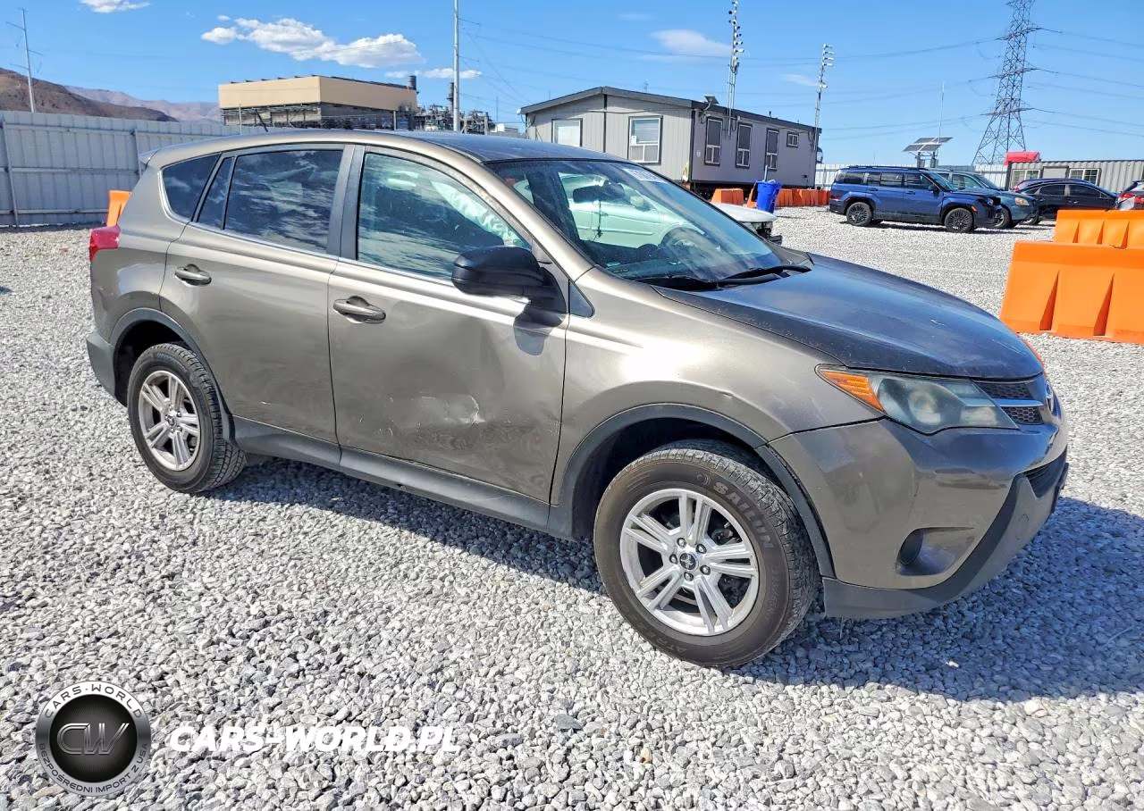 2015 Toyota Rav4 Le VIN:2T3ZFREV3FW142717 - 4
