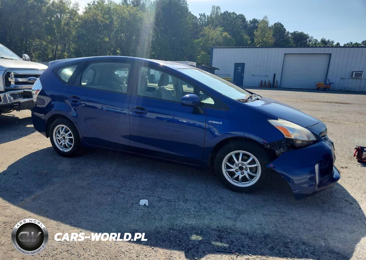 2012 Toyota Prius V Two VIN:JTDZN3EU0C3032973 - 4