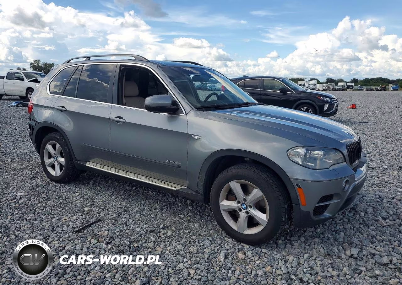 2013 BMW X5 xDrive50I VIN:5UXZV8C51D0C14520 - 4