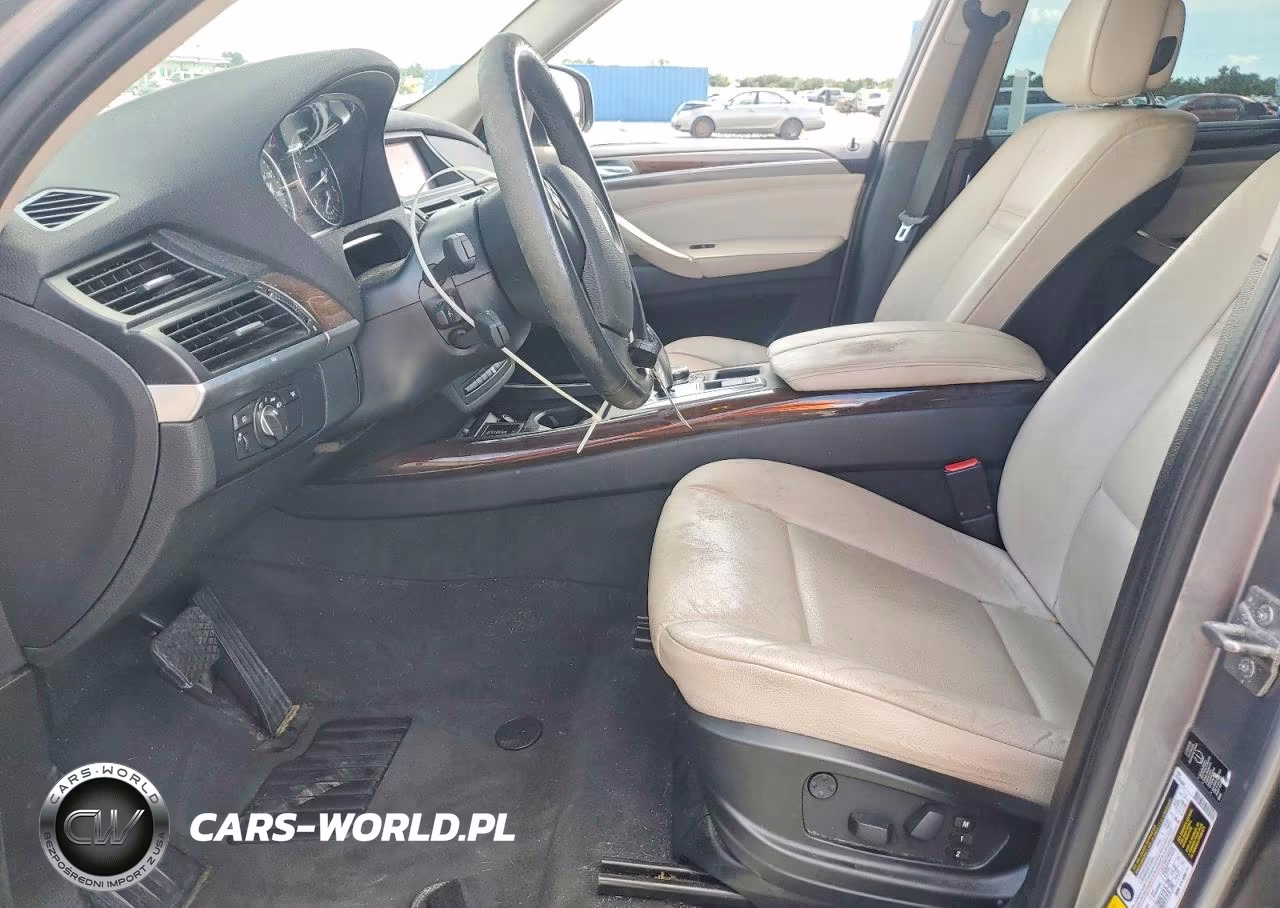 2013 BMW X5 xDrive50I VIN:5UXZV8C51D0C14520 - 7