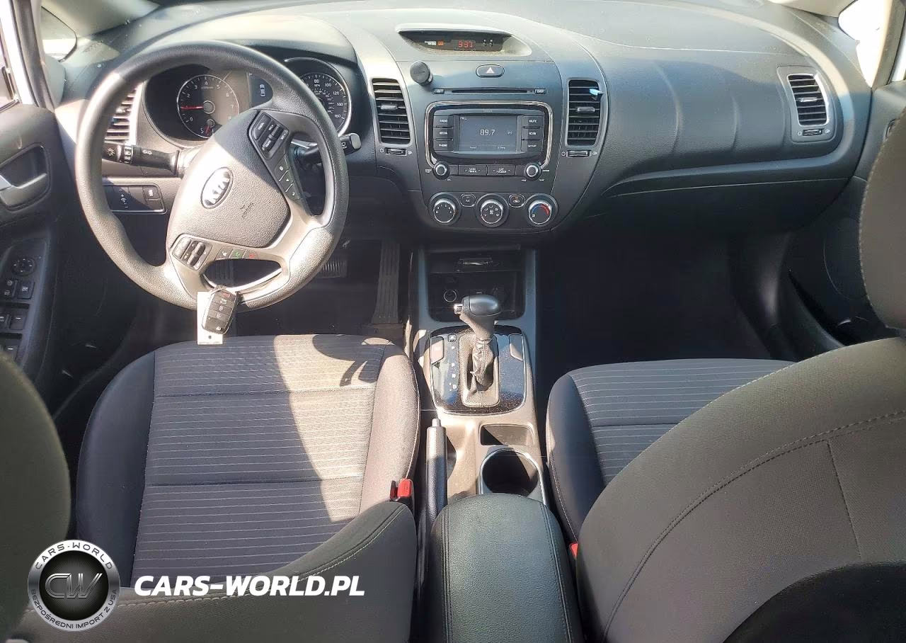 2018 Kia Forte Lx VIN:3KPFL4A70JE169660 - 8