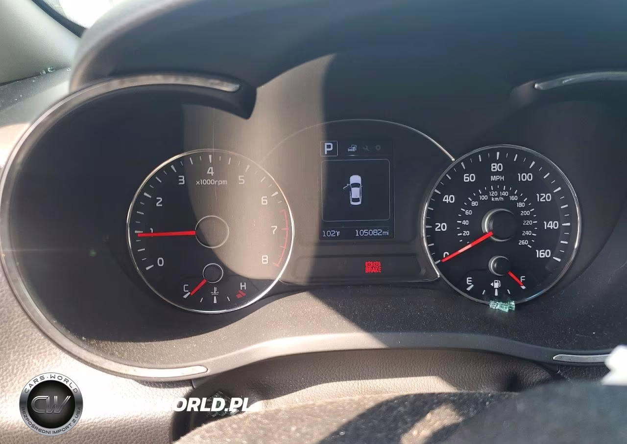 2018 Kia Forte Lx VIN:3KPFL4A70JE169660 - 9