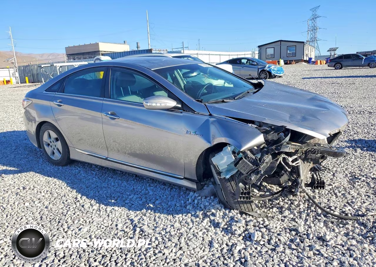 2012 Hyundai Sonata Hybrid VIN:KMHEC4A47CA043928 - 4
