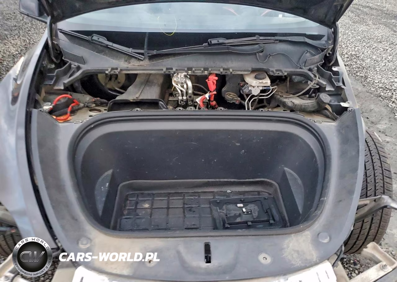2022 Tesla Model Y VIN:7SAYGDEF5NF398627 - 12