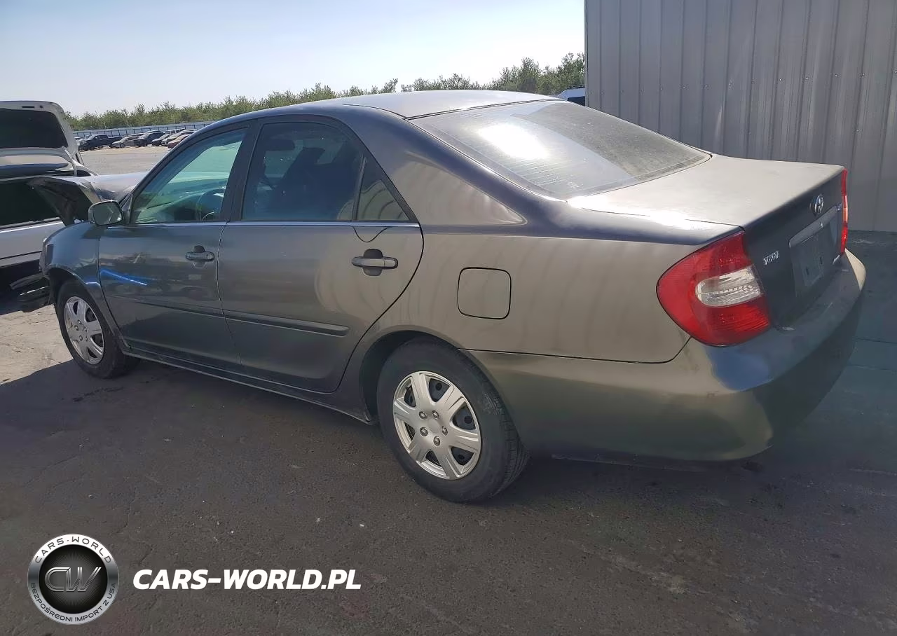 2002 Toyota Camry Le VIN:JTDBE32K820102661 - 2