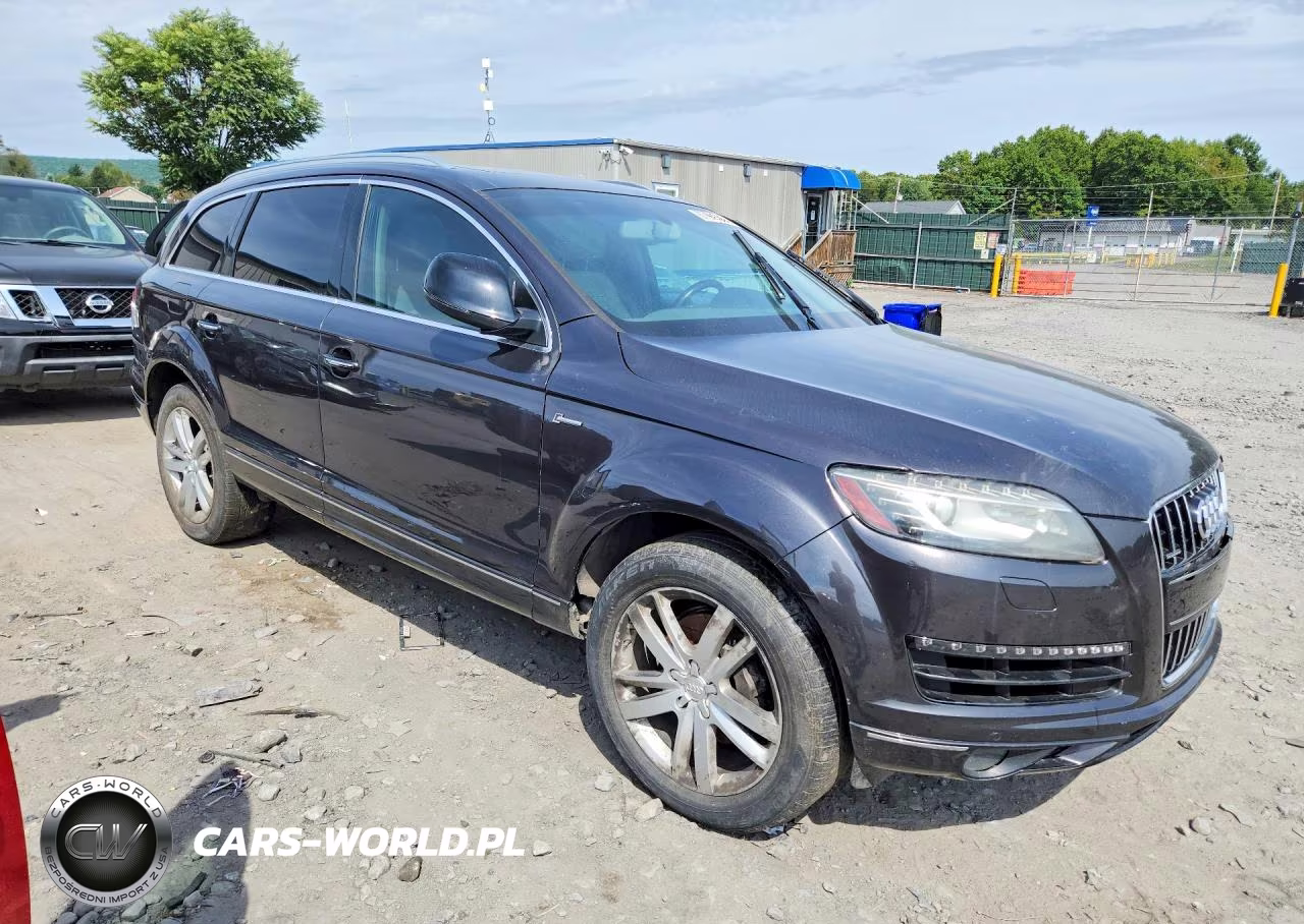 2015 Audi Q7 Premium Plus VIN:WA1LGAFEXFD018924 - 4