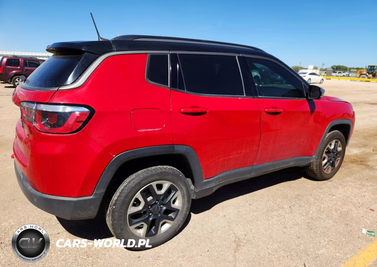 2018 Jeep Compass Trailhawk VIN:3C4NJDDB1JT135367 - 3