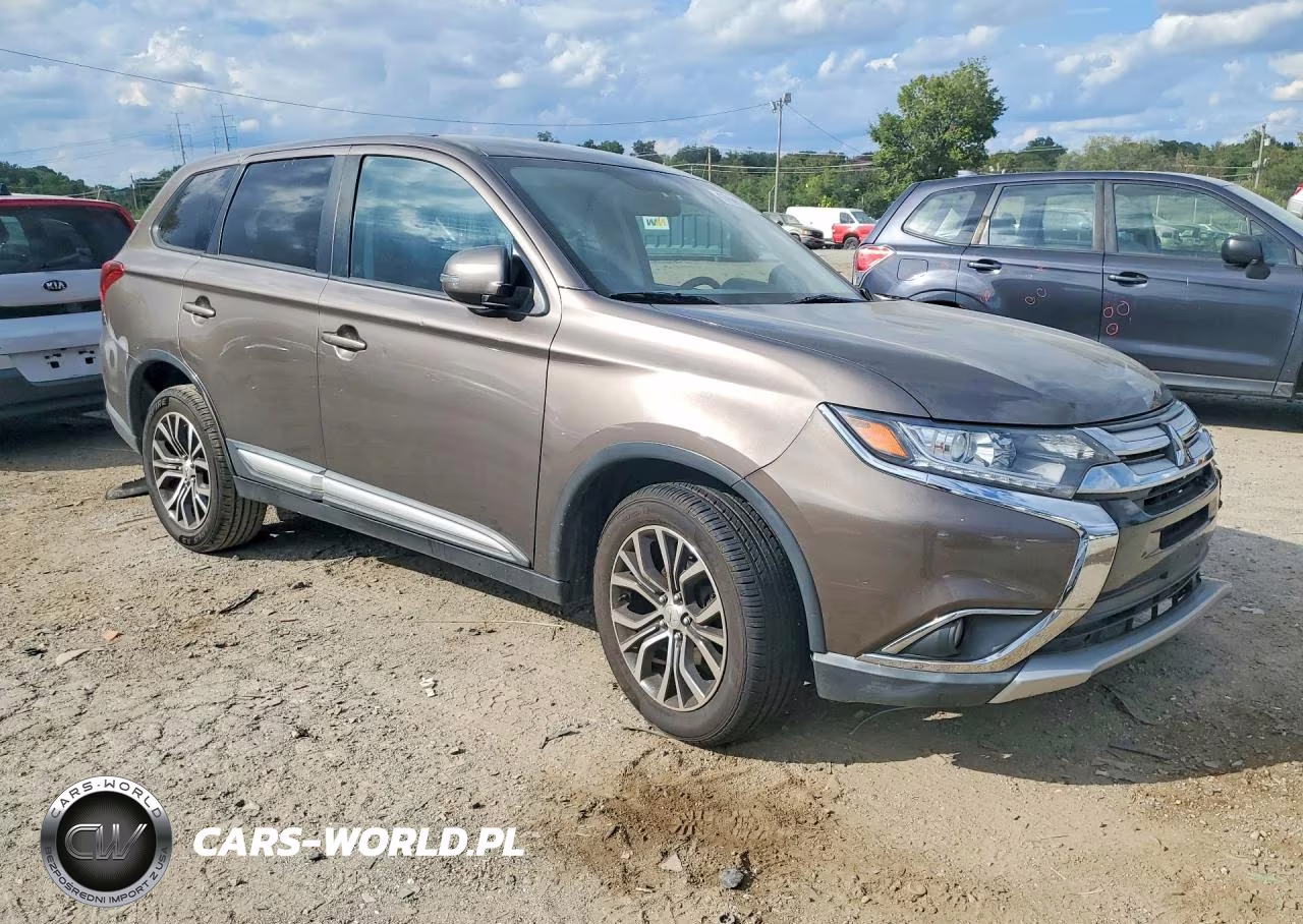 2017 Mitsubishi Outlander Se VIN:JA4AD3A30HZ015568 - 4