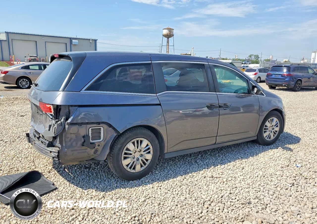 2016 Honda Odessey VIN:5FNRL5H23GB168051 - 3