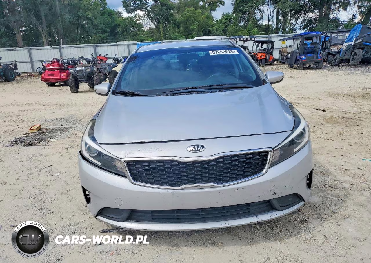 2018 Kia Forte Lx VIN:3KPFK4A77JE233762 - 5