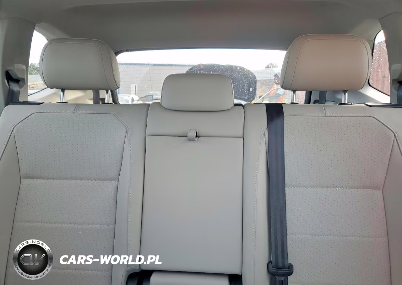 2019 Volkswagen Tiguan Se VIN:3VV3B7AX4KM174196 - 10