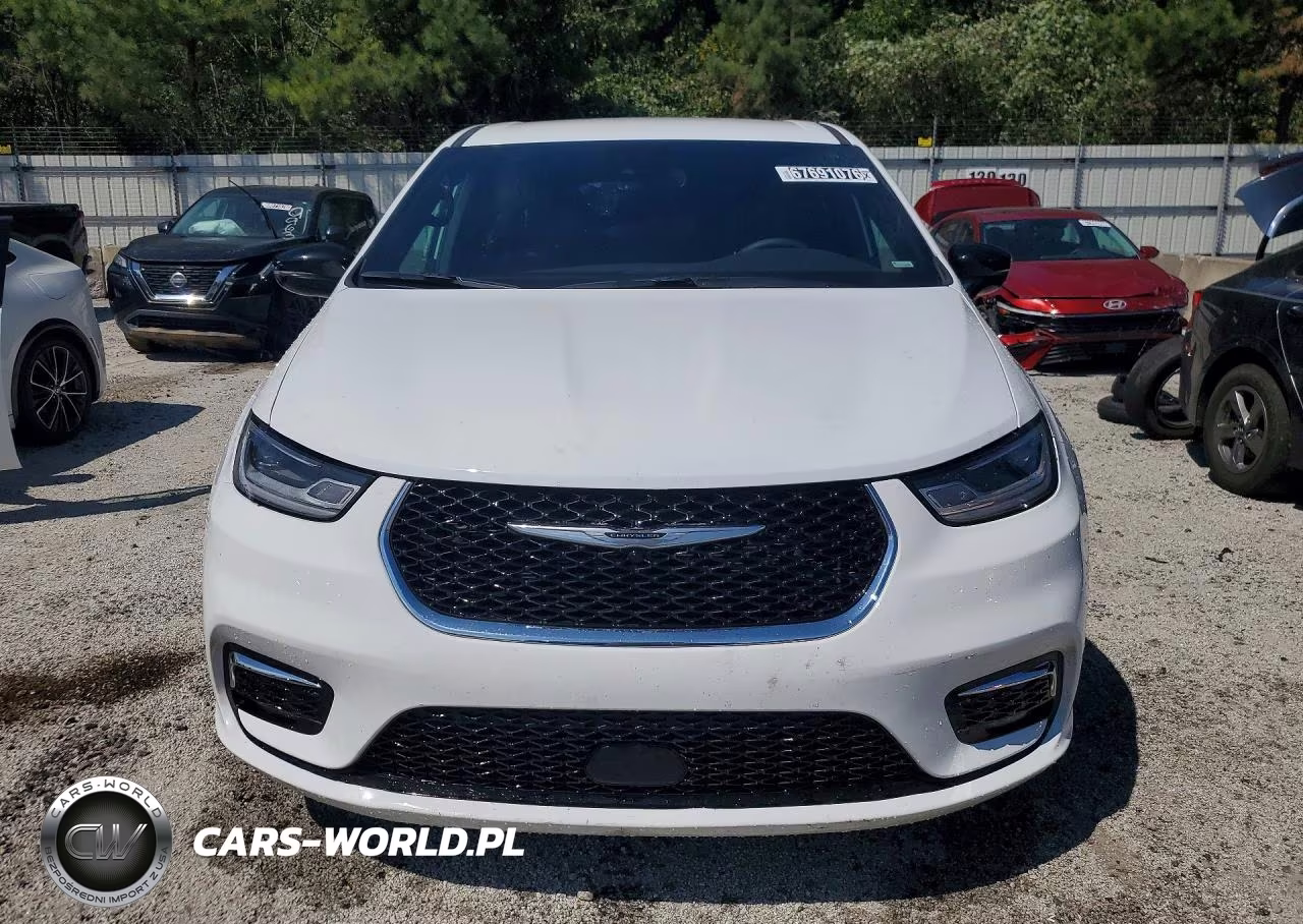 2026 Chrysler Pacifica Select VIN:2C4RC1BG6TR162899 - 5