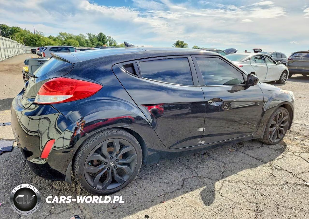 2015 Hyundai Veloster Re:flex VIN:KMHTC6AD3FU221954 - 3