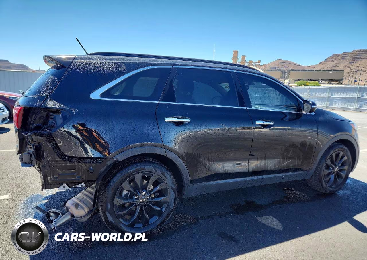 2020 Kia Sorento S VIN:5XYPG4A53LG691213 - 3