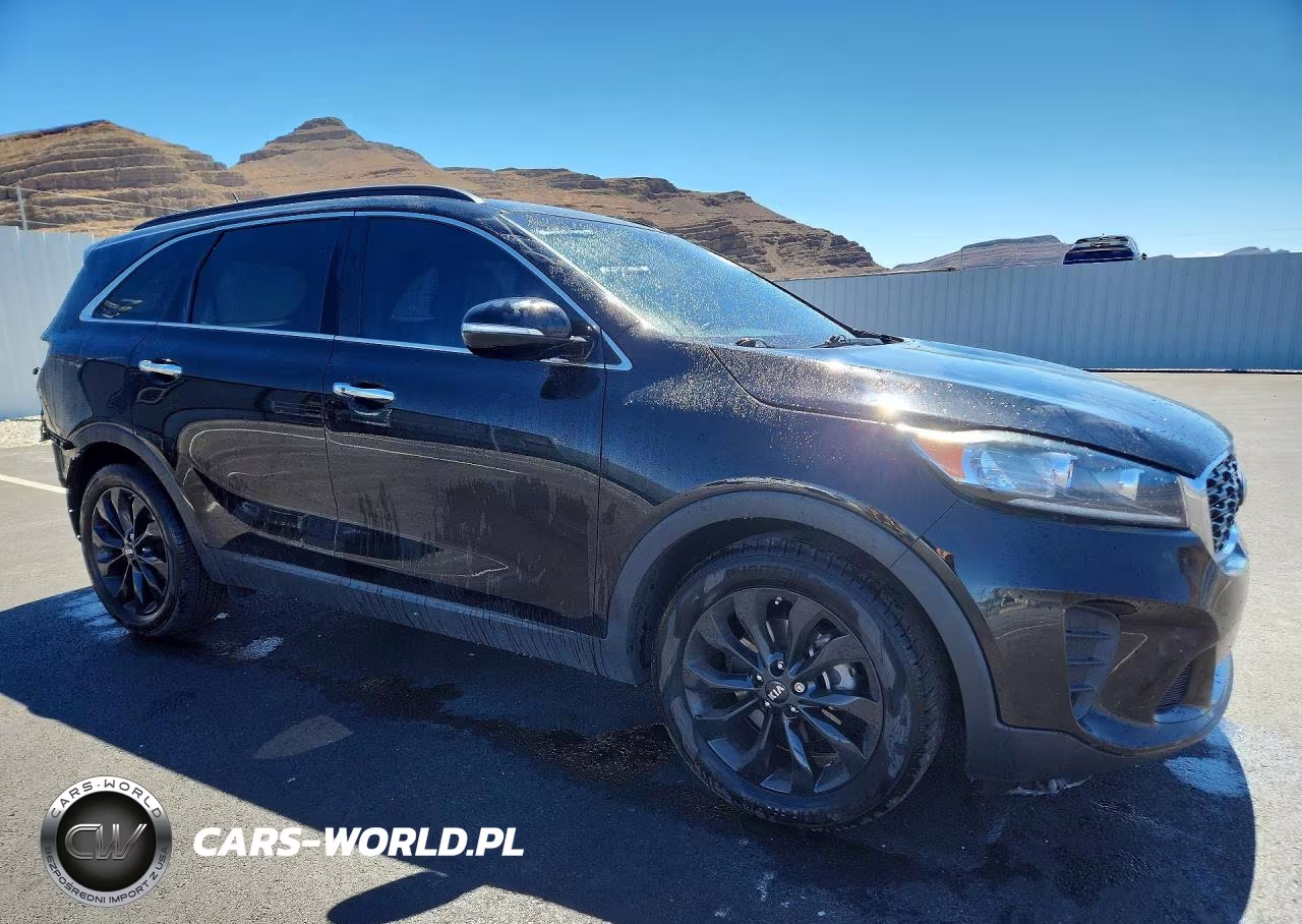 2020 Kia Sorento S VIN:5XYPG4A53LG691213 - 4