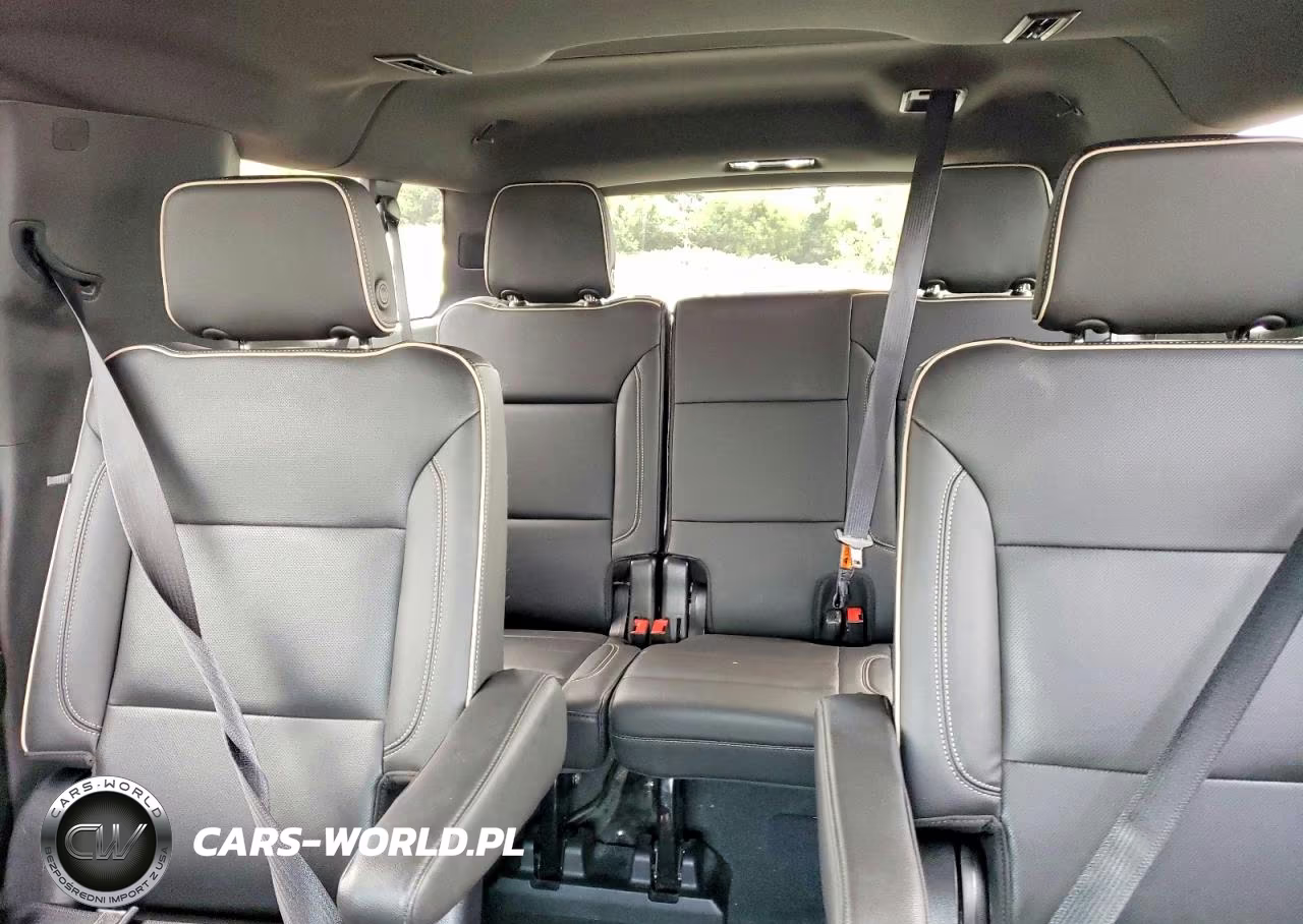 2021 Chevrolet Suburban K1500 Premier VIN:1GNSKFKD2MR145149 - 10
