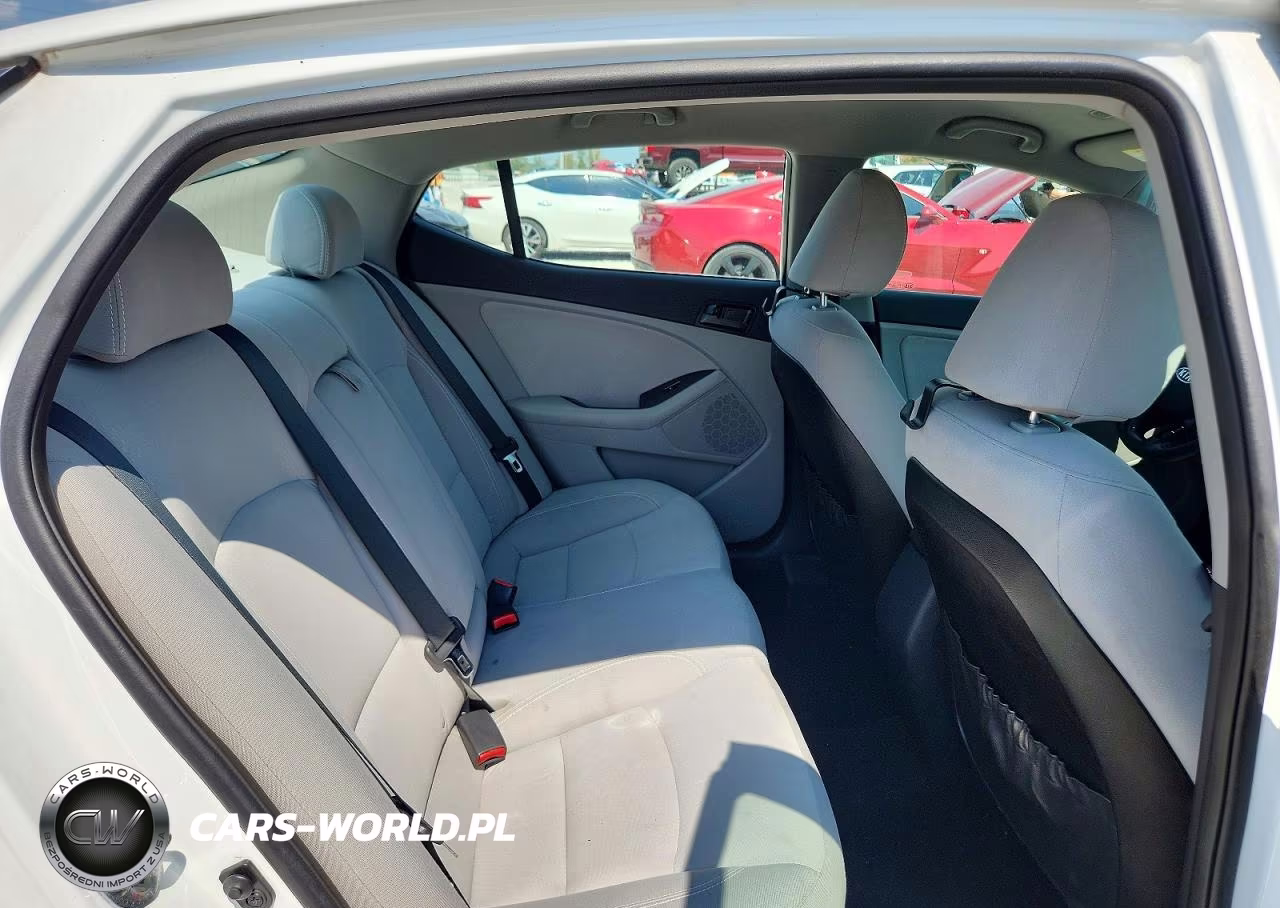 2012 Kia Optima Lx VIN:5XXGM4A71CG068915 - 10