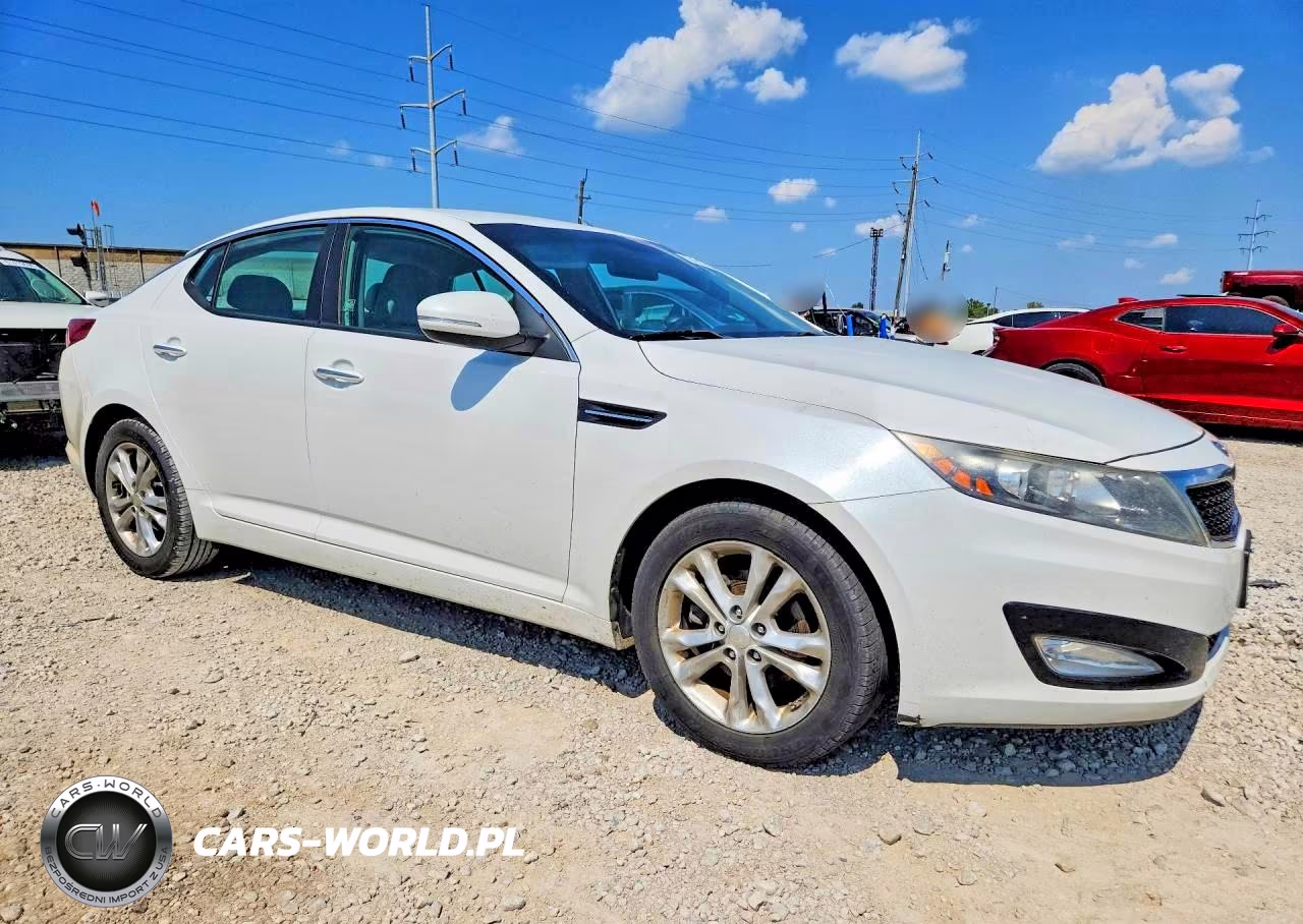 2012 Kia Optima Lx VIN:5XXGM4A71CG068915 - 4