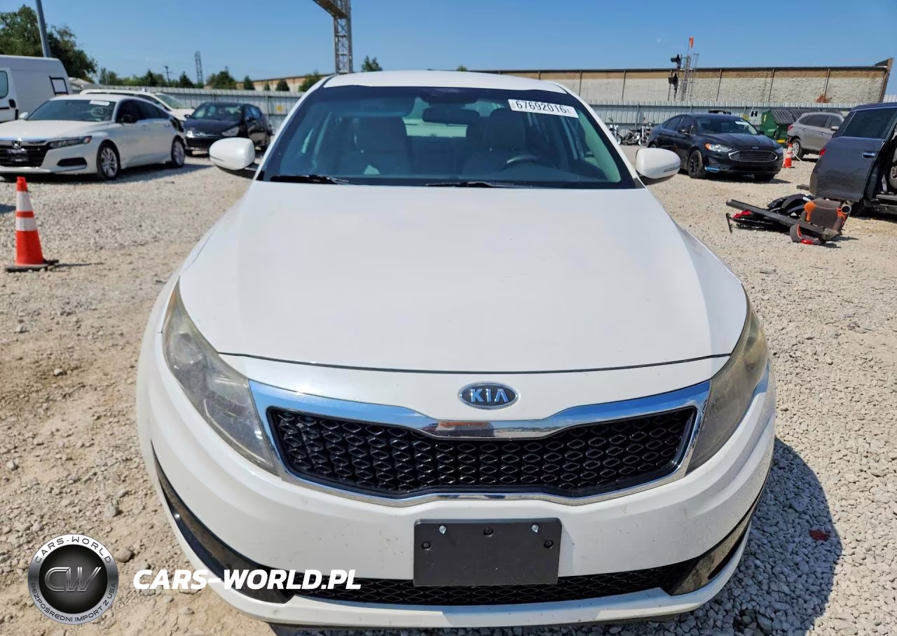 2012 Kia Optima Lx VIN:5XXGM4A71CG068915 - 5