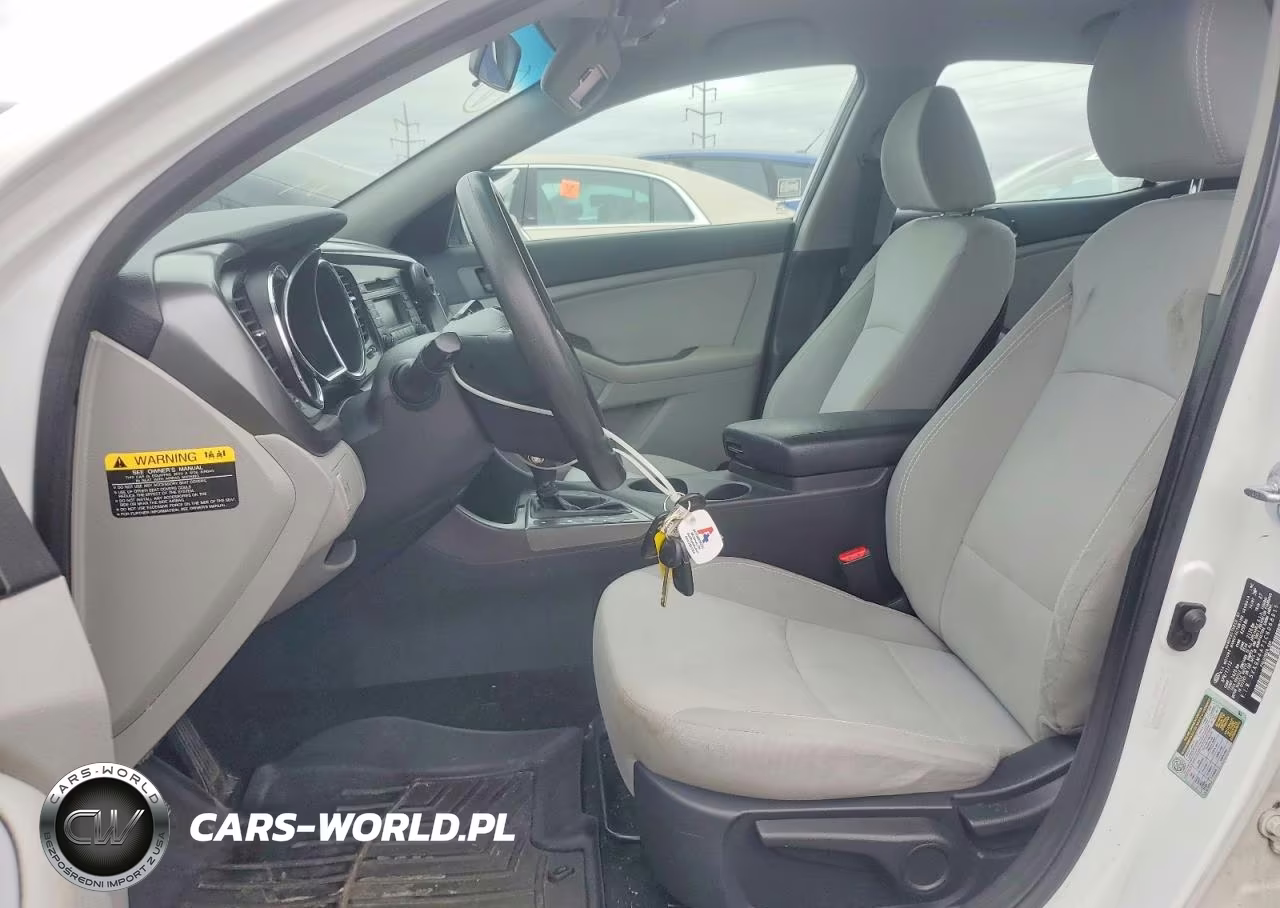 2012 Kia Optima Lx VIN:5XXGM4A71CG068915 - 7