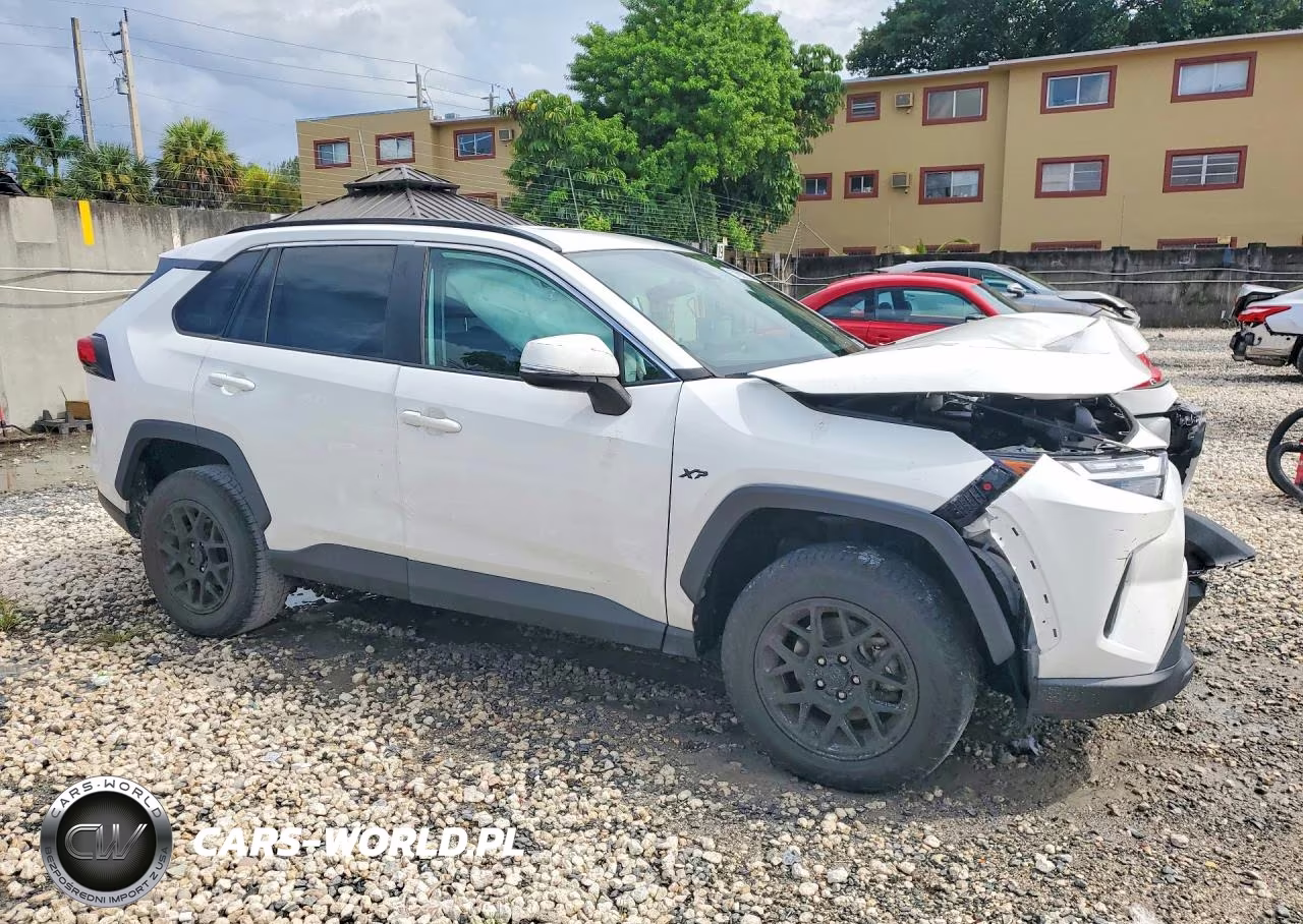 2022 Toyota Rav4 Xle VIN:2T3W1RFVXNC199156 - 4