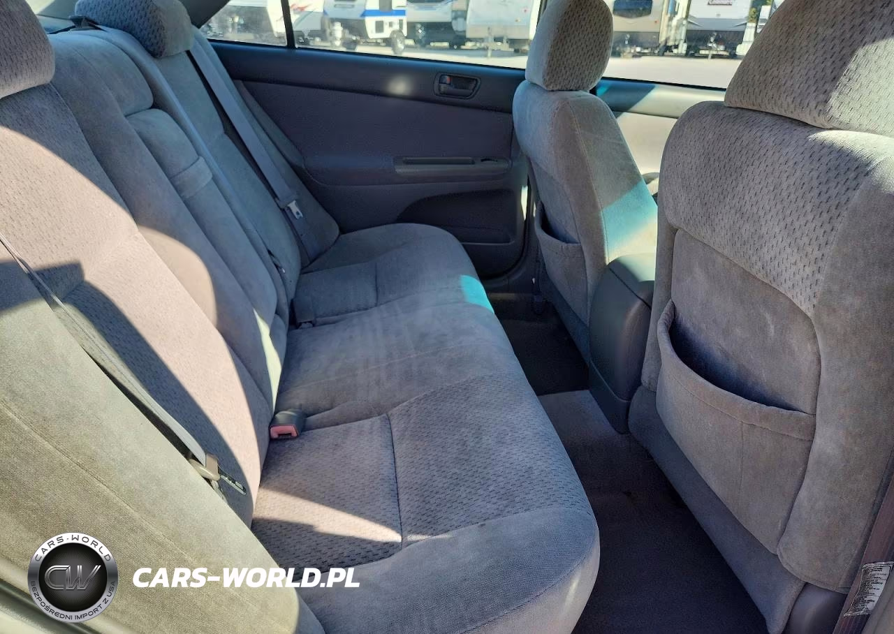 2004 Toyota Camry Le VIN:4T1BE32K44U366242 - 10