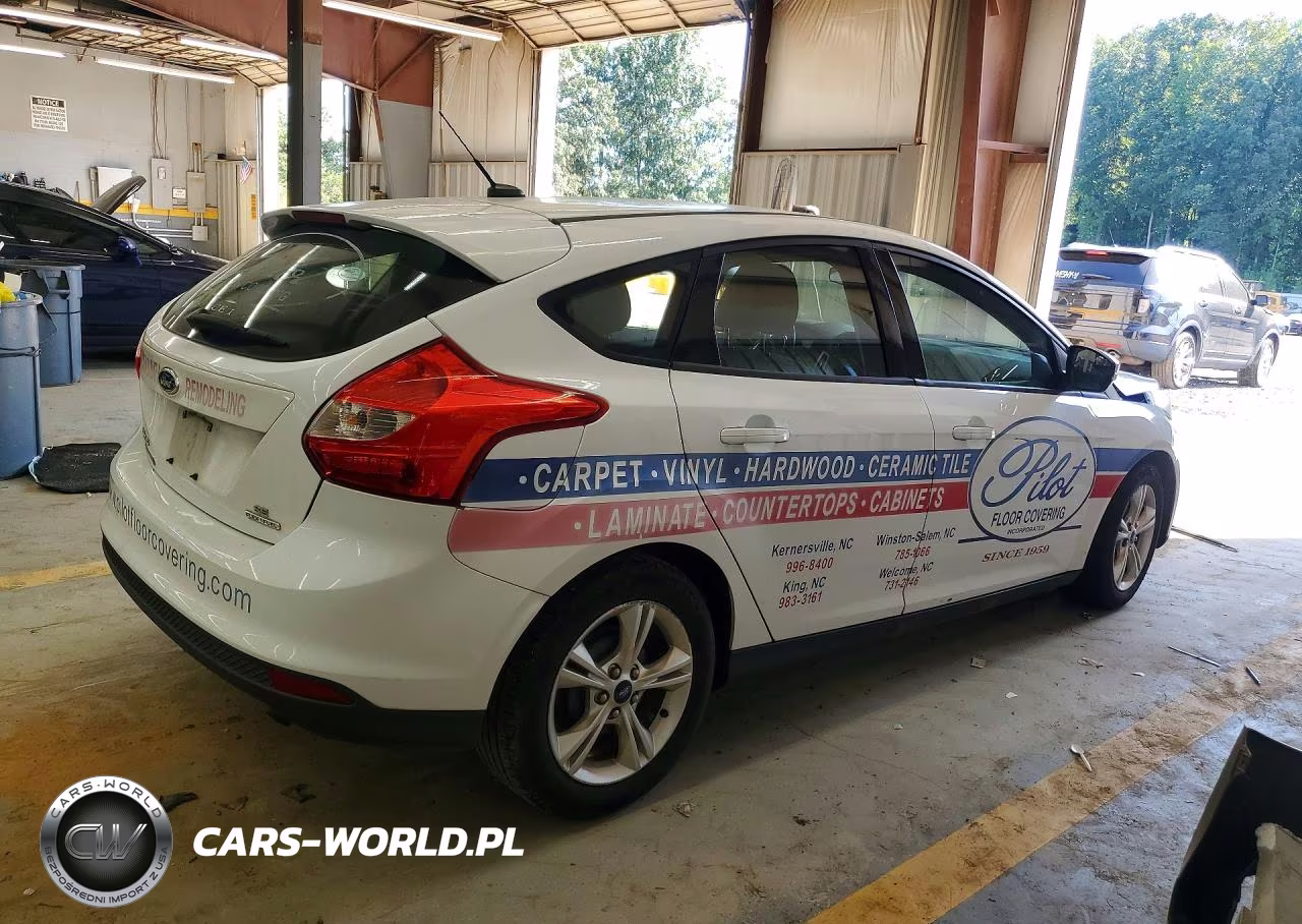 2013 Ford Focus Se VIN:1FADP3K21DL305403 - 3