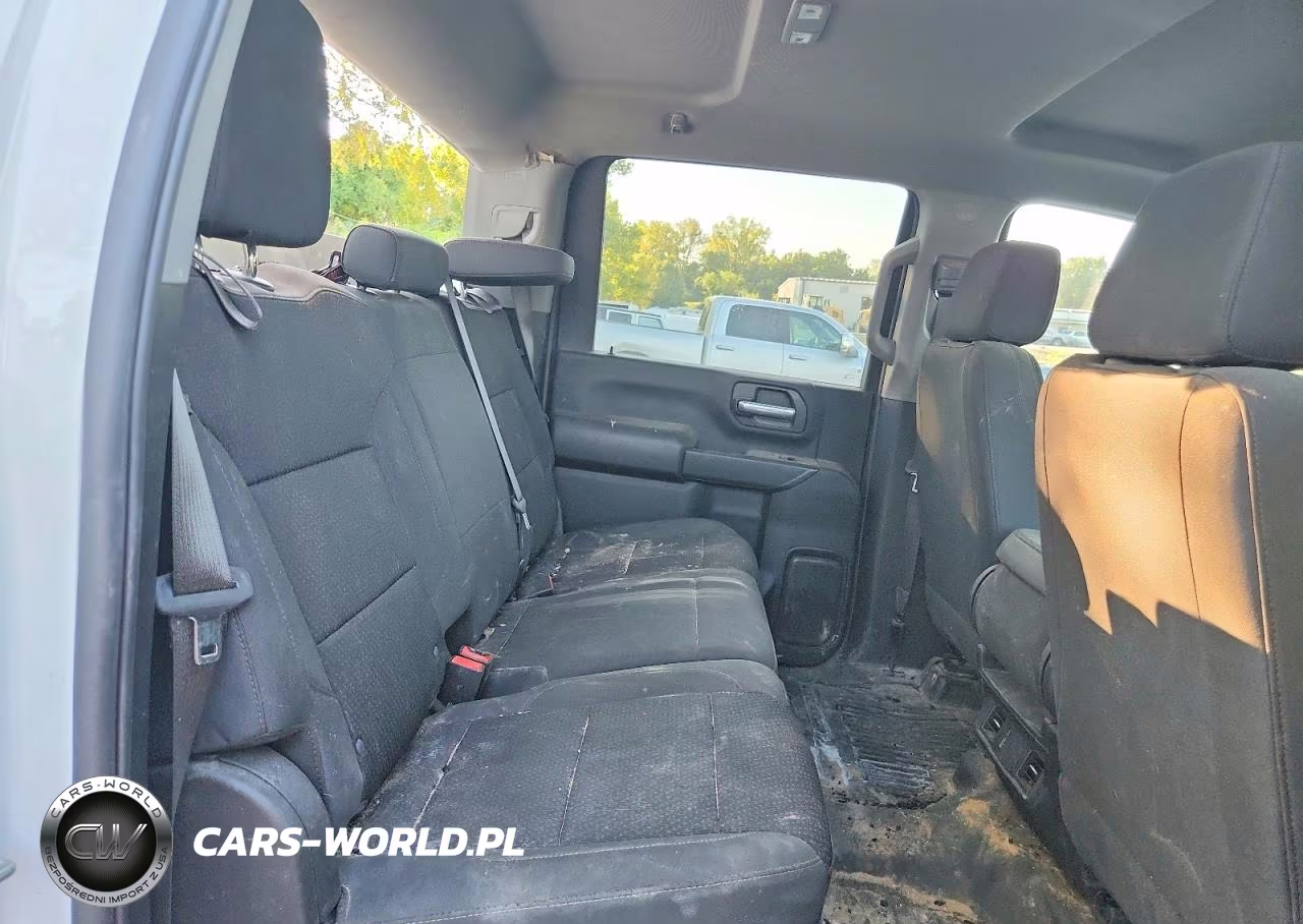 2025 Chevrolet Silverado K3500 VIN:1GB4KSEY3SF212868 - 10