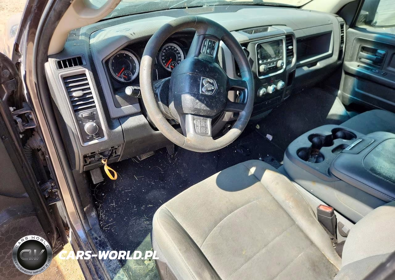2019 Ram 1500 Classic Tradesman VIN:1C6RR6FG8KS521292 - 8